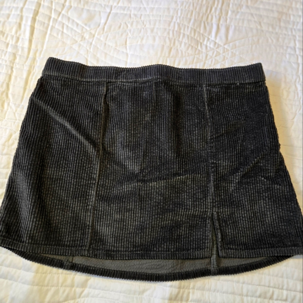 Aerie Corduroy Skirt. Gray With Front Slit.  Women's Size Medium.  BNWT